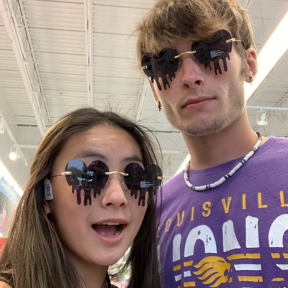 Meet your Posher, Leilou